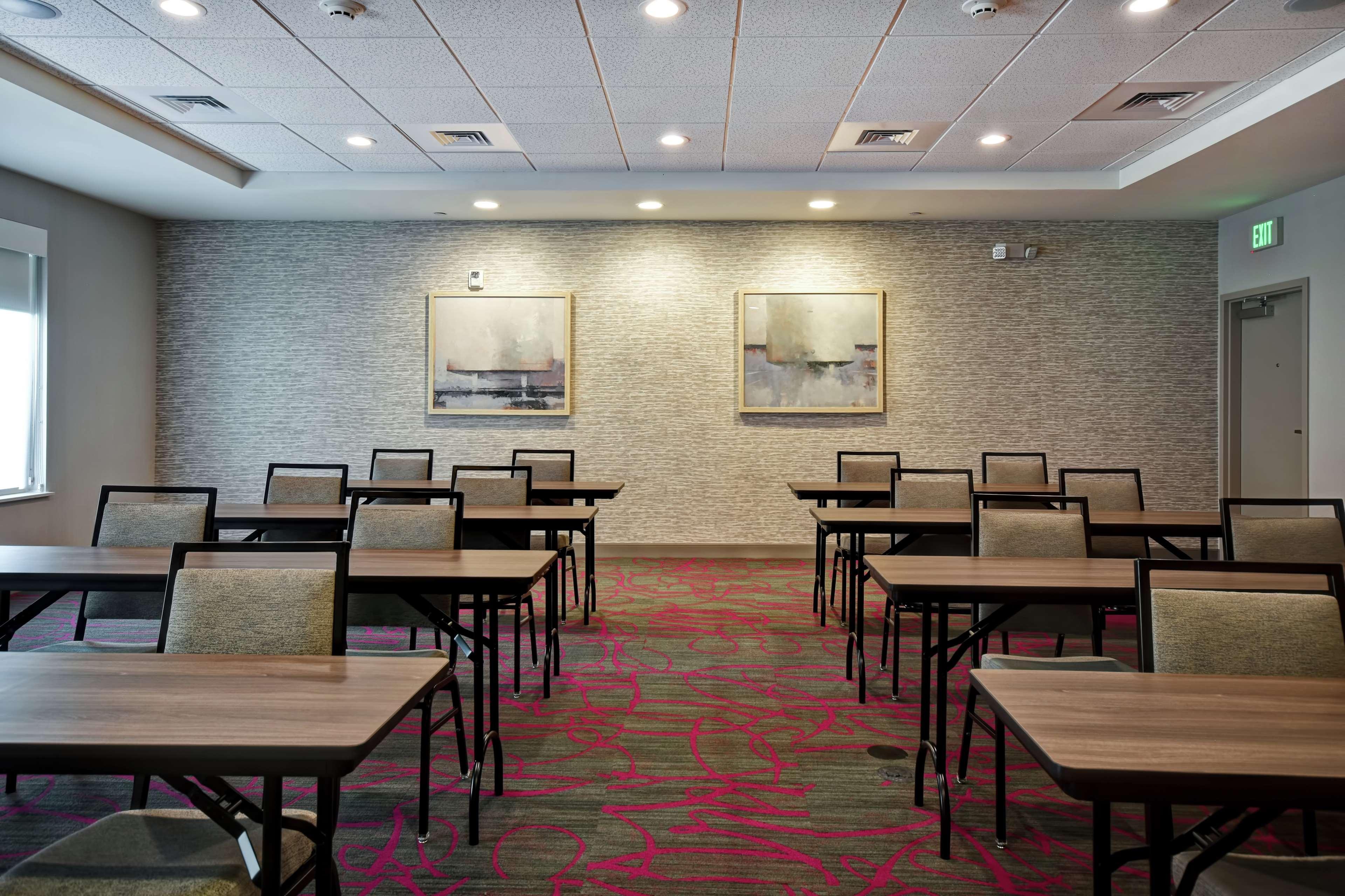 Home2 Suites By Hilton Birmingham/Fultondale, Al Екстер'єр фото